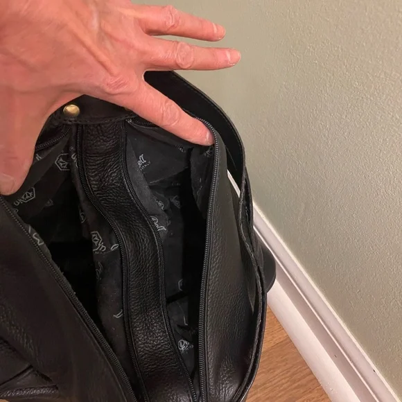 Backpack - Picture 5 of 12